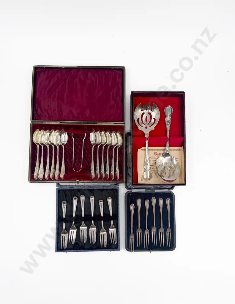 Various Vintage Cased S/P Cutlery Sets Image 1++