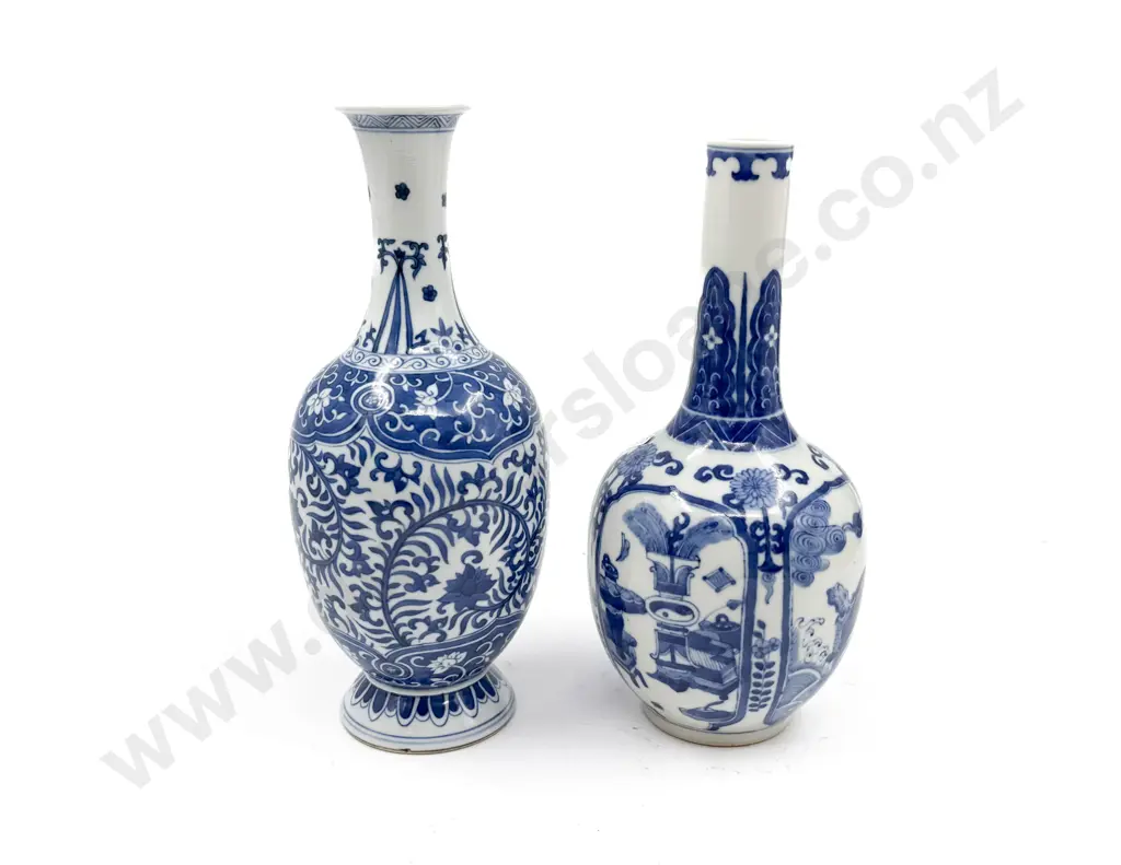 Two Chinese Underglaze Blue Vases Image 1++