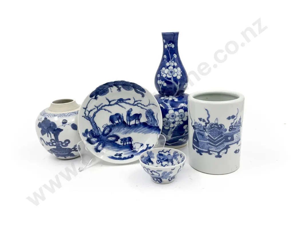 Five Chinese Underglaze Blue Vases & Two Dishes Image 1++