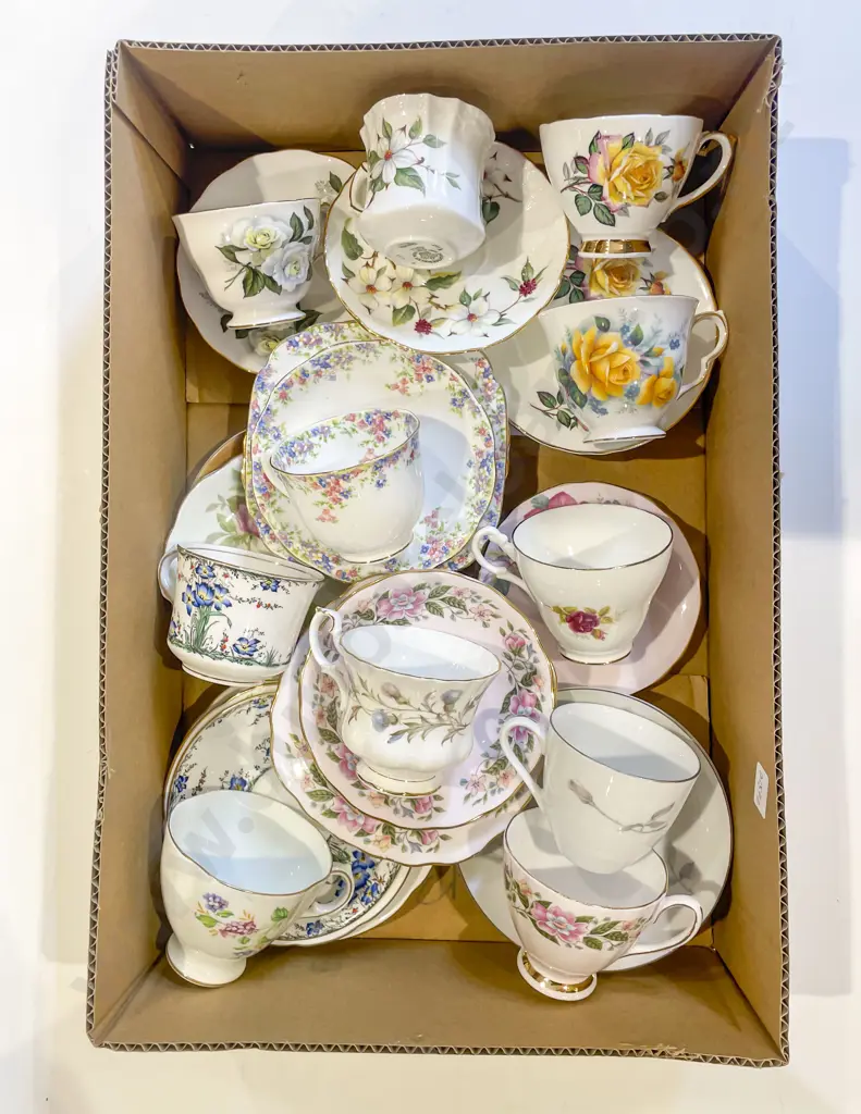 Fancy Cup Saucer & Plates Image 1++