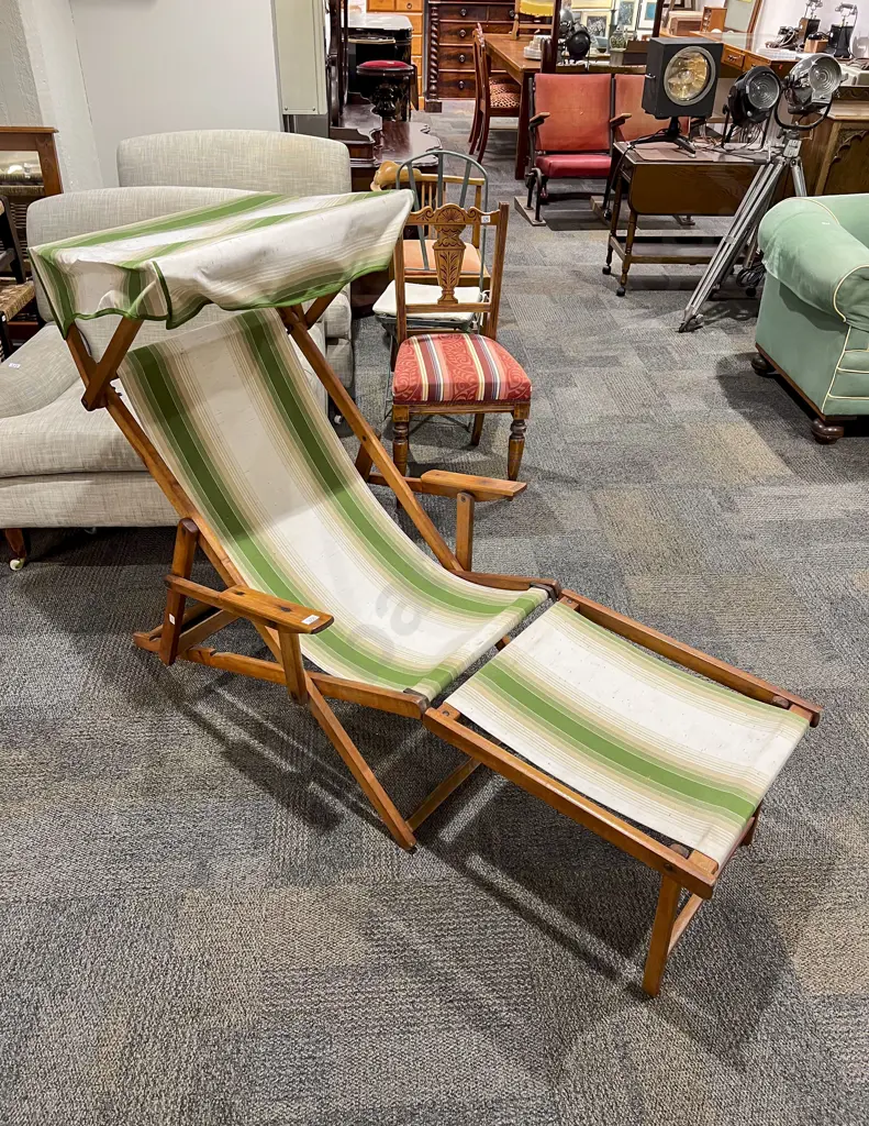 Vintage NZ Patent Native Timber Folding Sun Lounger with original Canvas Image 1++