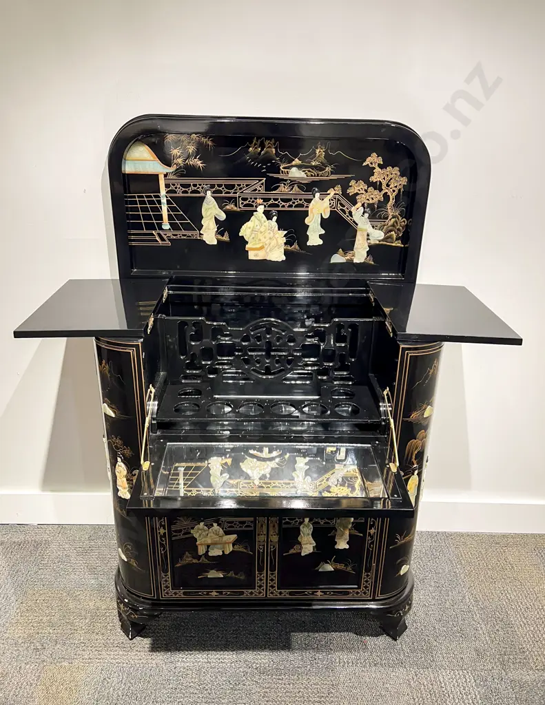 Chinese Heavy Lacquered & Decorated Cocktail Cabinet Image 1++