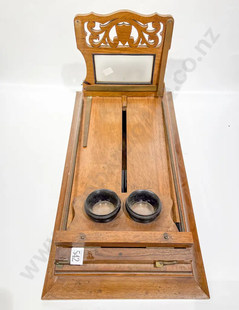 Victorian Table Top Stereoscope Image 1++