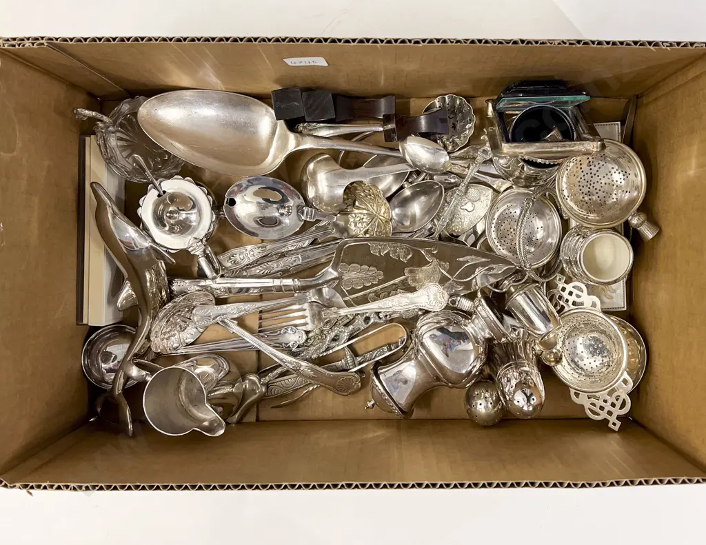 Quantity of Assorted Cutlery etc incl Kings Pattern Image 1++
