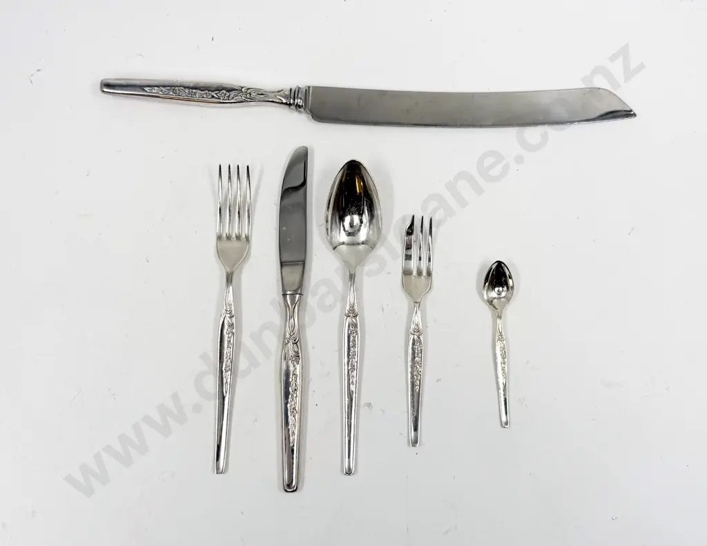 Grosvenor Gay Part Silver Plate Cutlery Set Image 1++