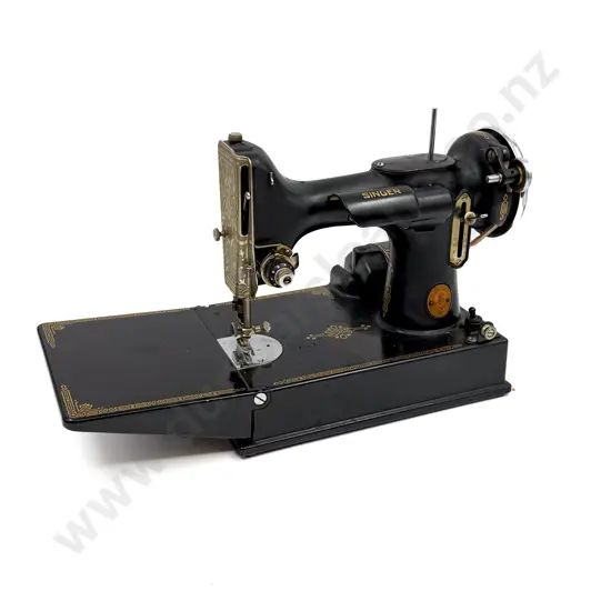 Vintage Singer Model 221 Sewing Machine & Accessories in Original Case