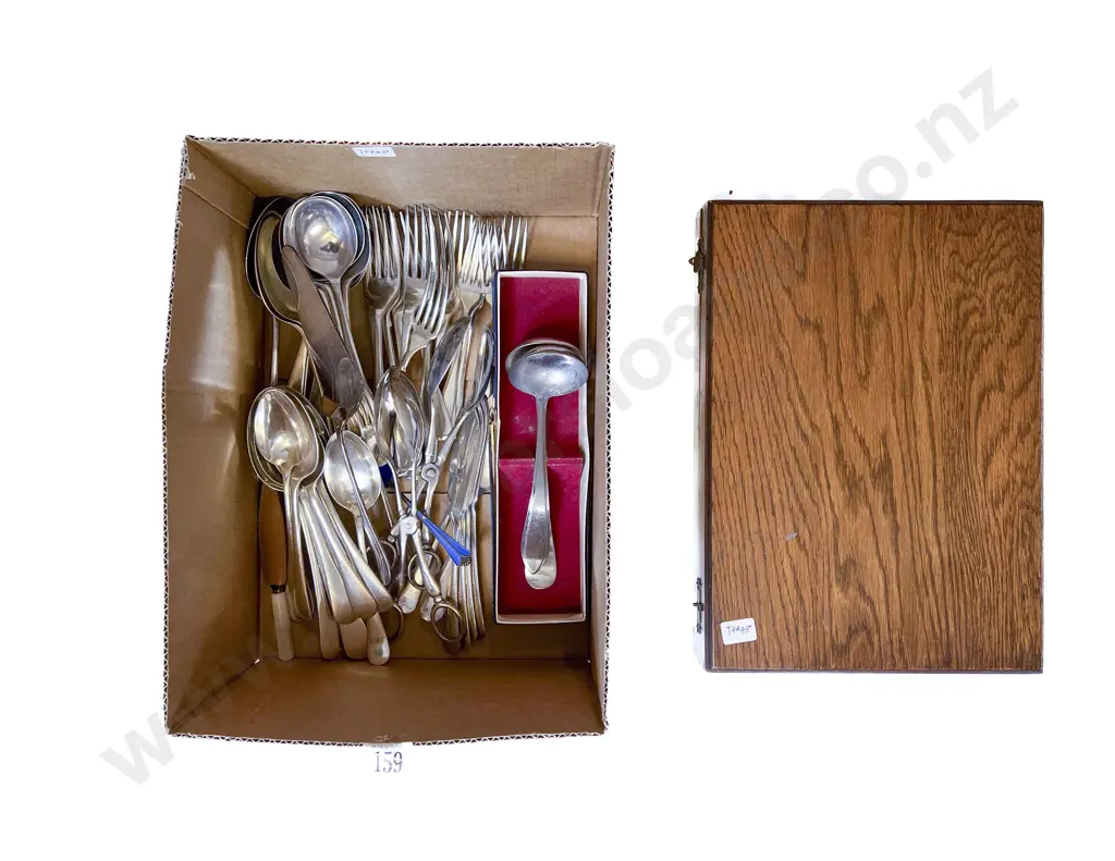 Box Quantity of Assorted Cutlery Image 1++