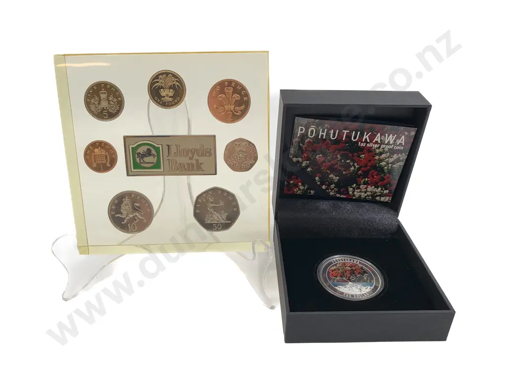 NZ 2021 Pohutukawa 1oz Silver Proof Coin and Lloyds Bank Coin Encased Resin Desk Stand Image 1++