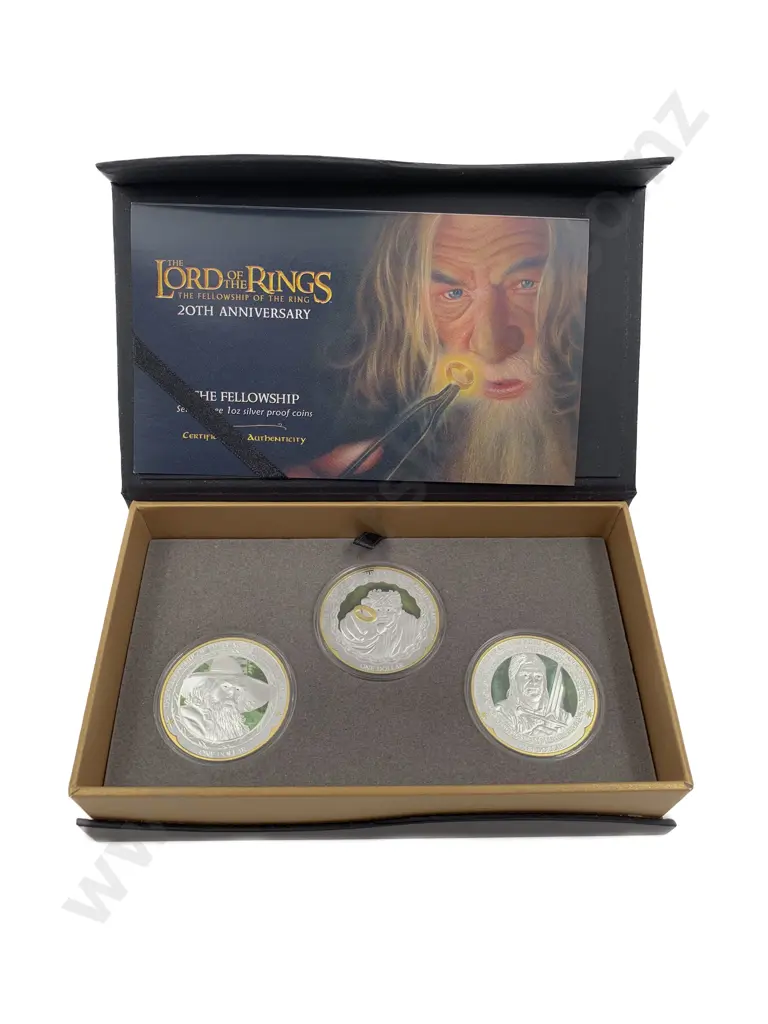 Boxed Lord of the Rings 20th Anniversary The Fellowship Three 1oz Silver Proof Coins Image 1++