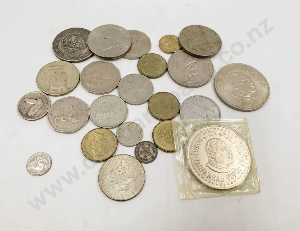 Small Quantity World Coinage incl 1937 Australian Coronation Crown Image 1++