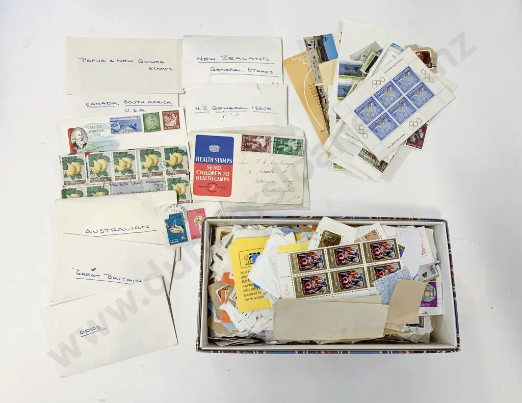 Small Qty NZ and Some World Loose Unsorted Stamps Image 1++