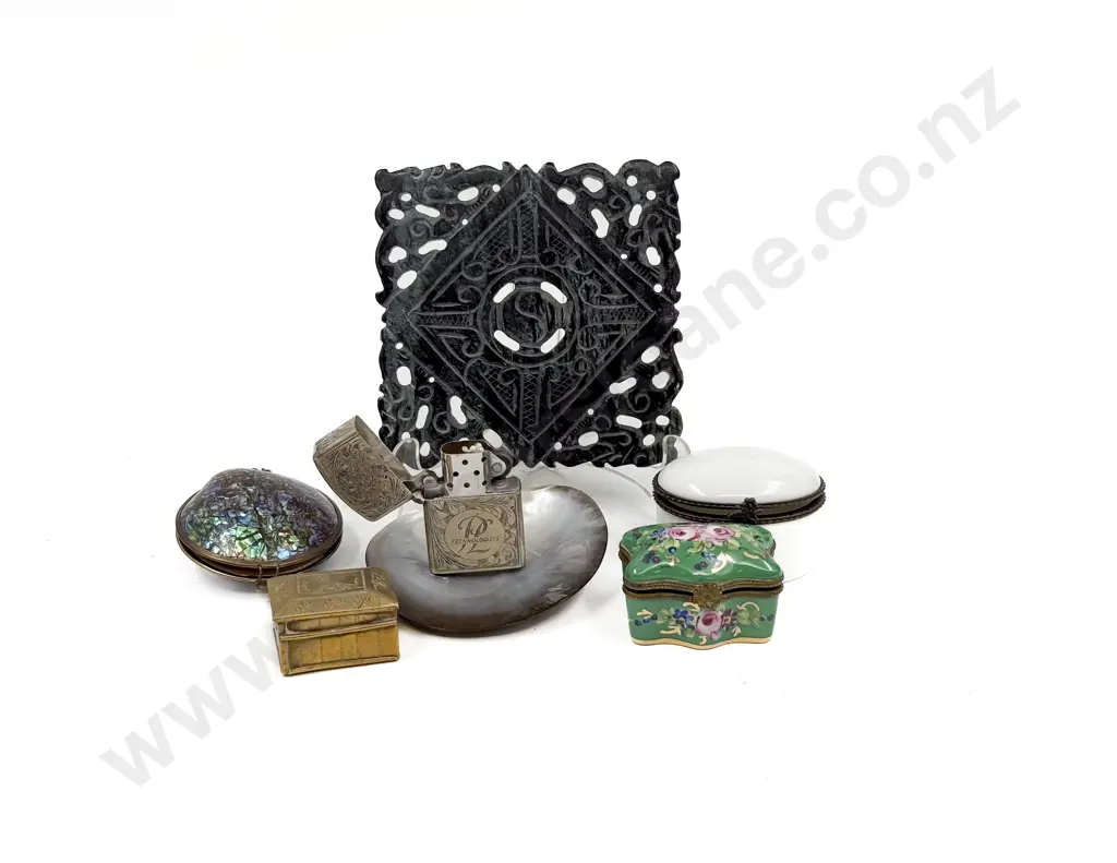 Small Quantity of Assorted Trinket Boxes etc Image 1++