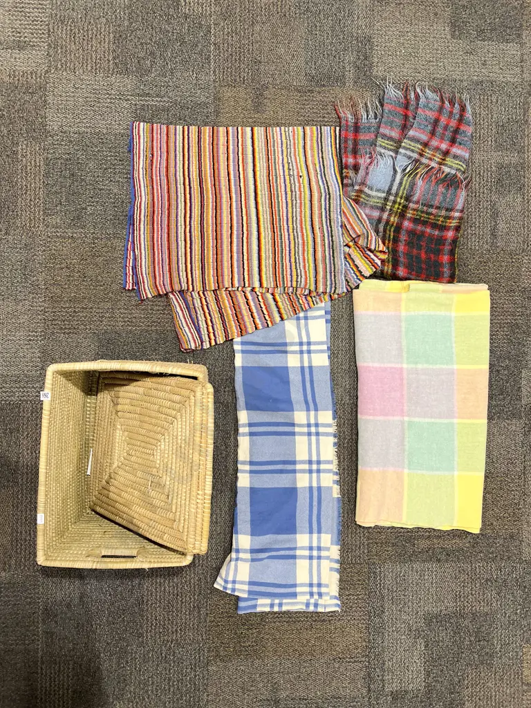 Four Assorted Woollen Blankets in Lidded Basket Image 1++