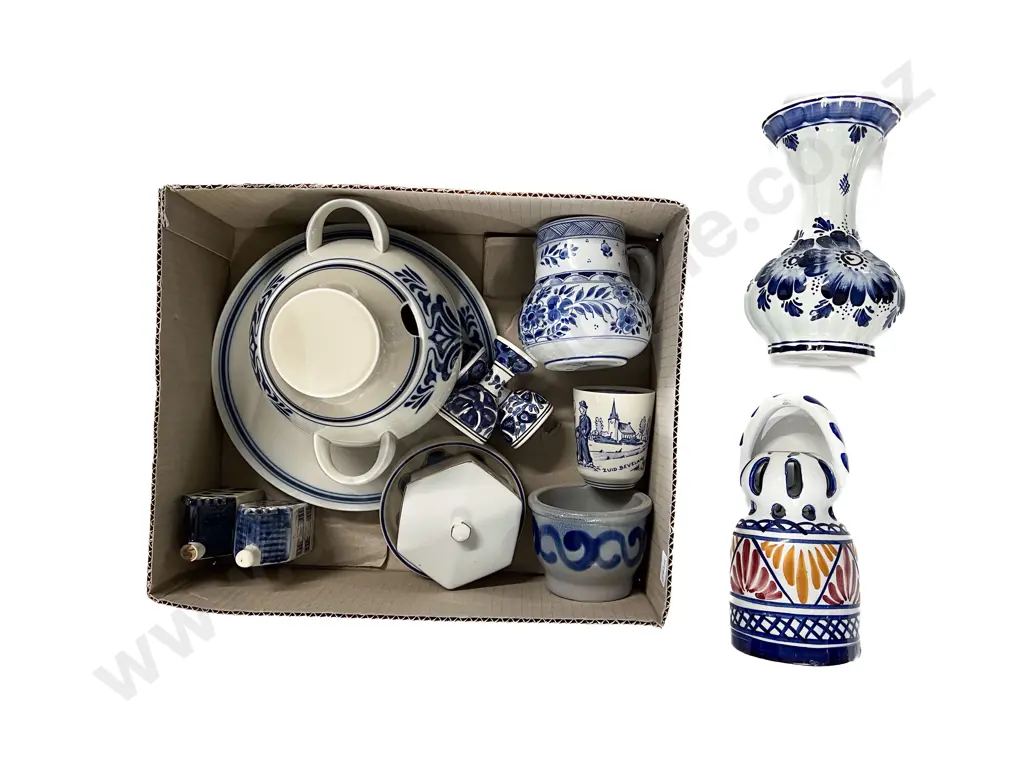 Box of Assorted Blue & White China Image 1++