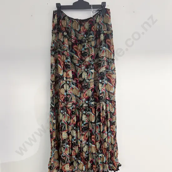 Verge NZ Floral Print Skirt