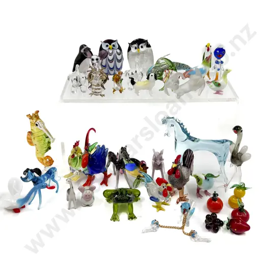 Quantity of Assorted Art Glass Animal Ornaments