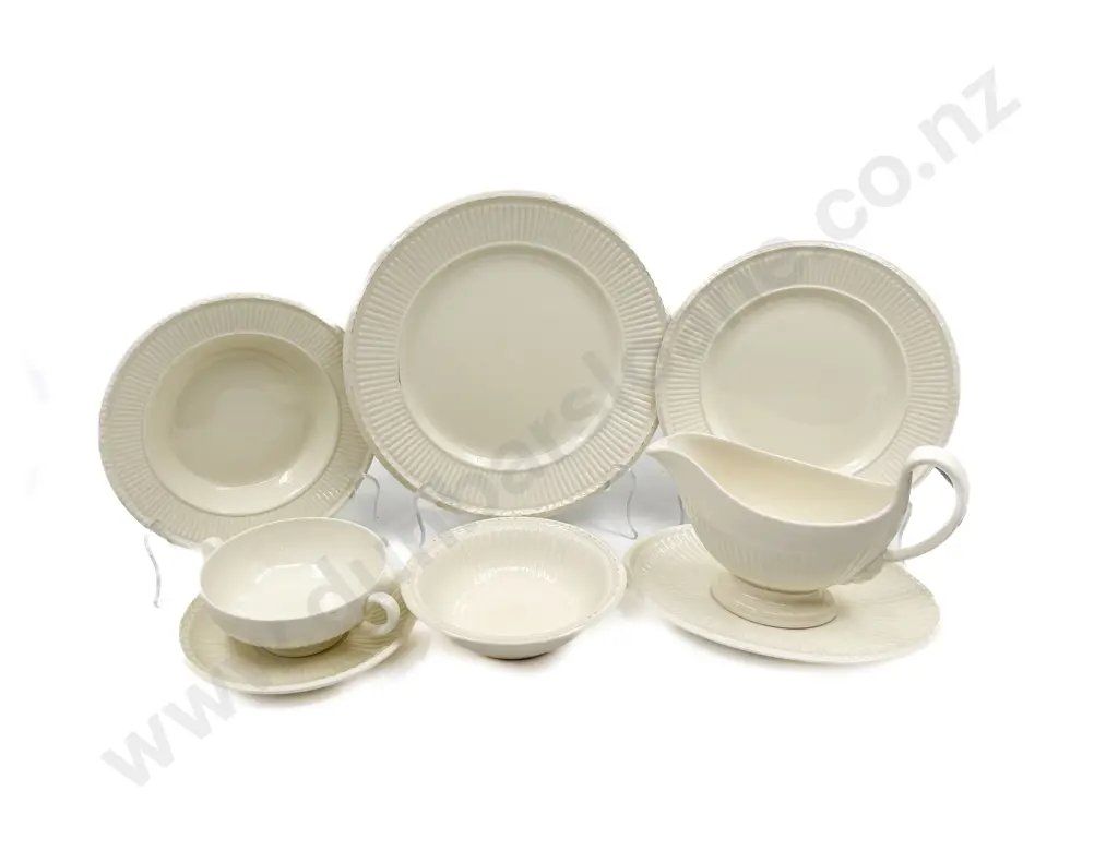Wedgwood Part Dinnerset Image 1++