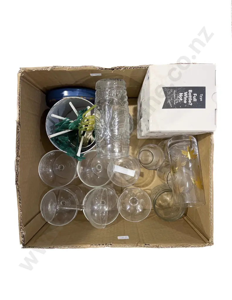 Quantity of Assorted Cocktail Glasses etc Image 1++