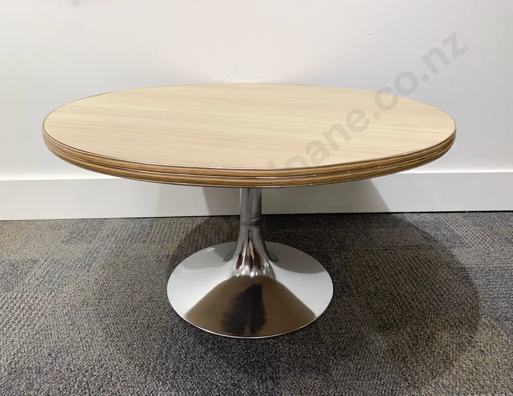 Circular Mid Century Formica Top Coffee Table Image 1++