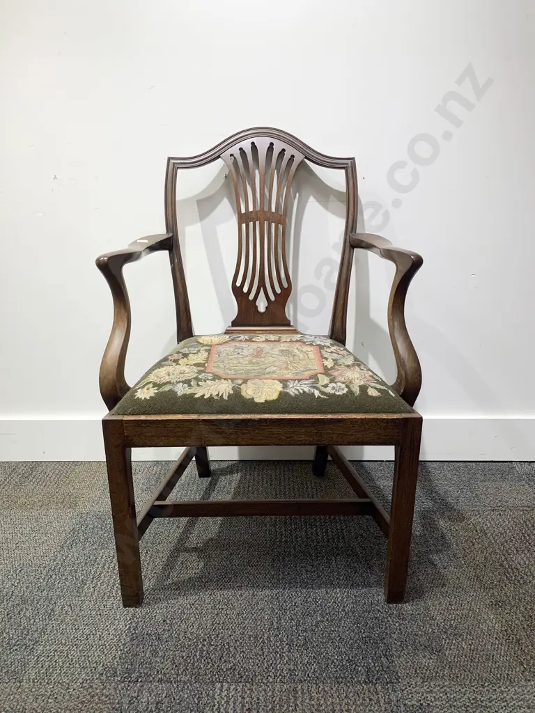 Reproduction Hepplewhite Style Mahogany Armchair Image 1++