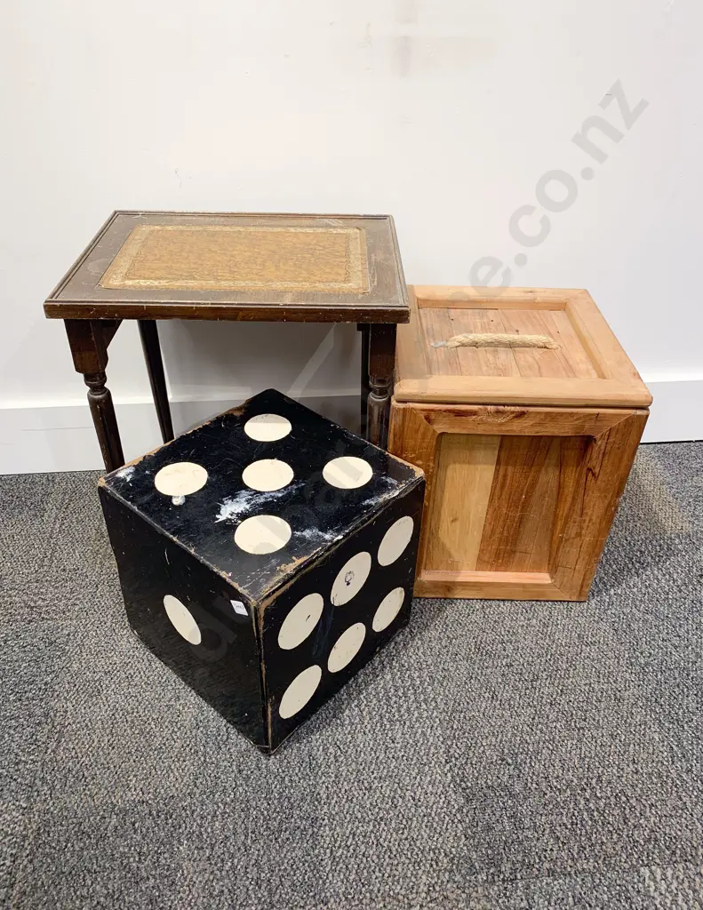 Side Table & Novelty Dice & Box Image 1++