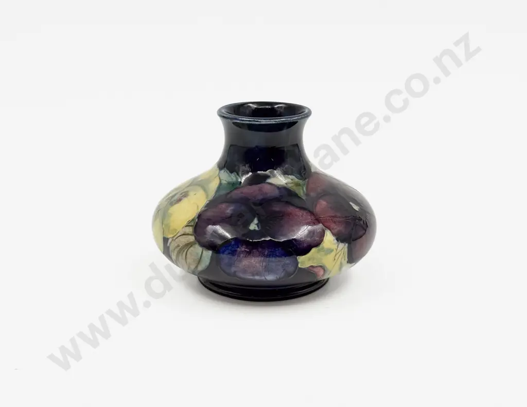 Signed William Moorcroft C1925 Pansy Pattern Posy Vase Image 1++
