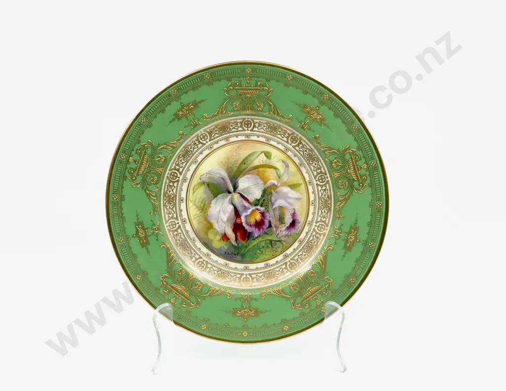 Royal Worcester Plate Image 1++