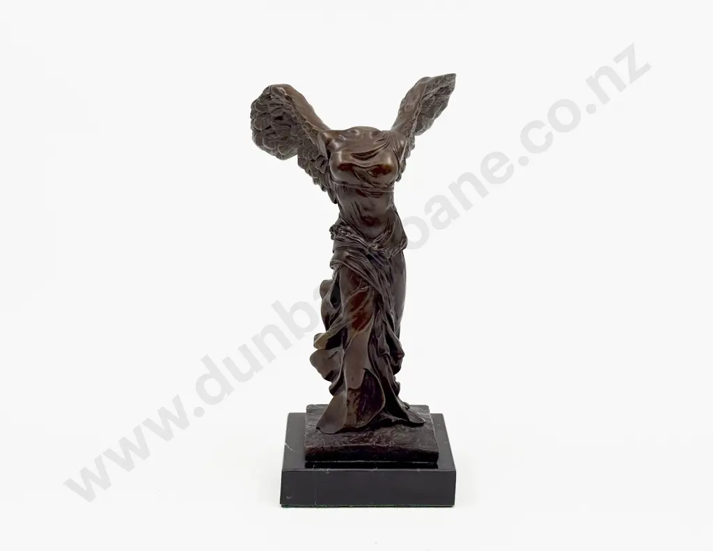 Desk Top Bronze Statue of the Winged Victory of Samothrace Image 1++