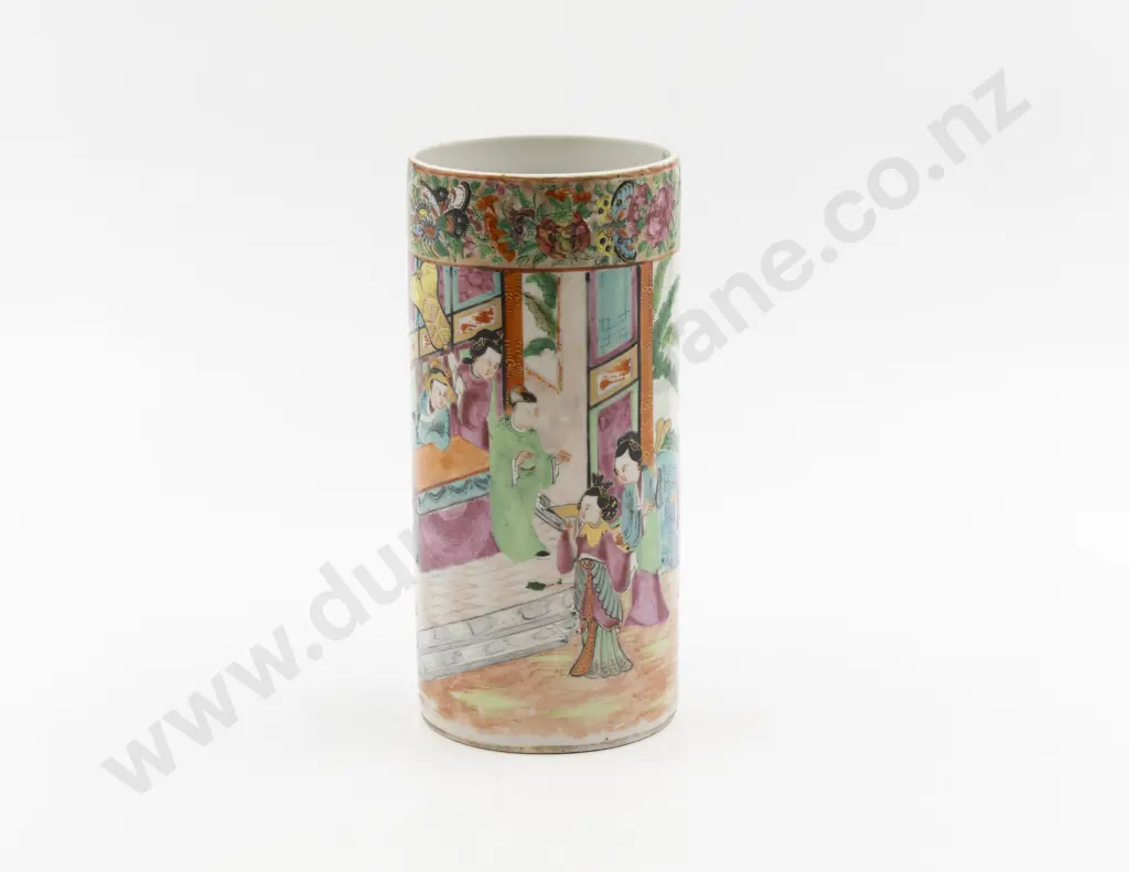 C19th Cantonese Famille rose Export Ware Brush Vase Image 1++
