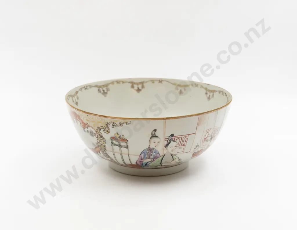 C19th Cantonese Export Ware Table Bowl Image 1++