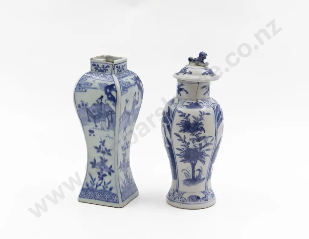Two C19th Underglaze Blue Decorated Vases Image 1++