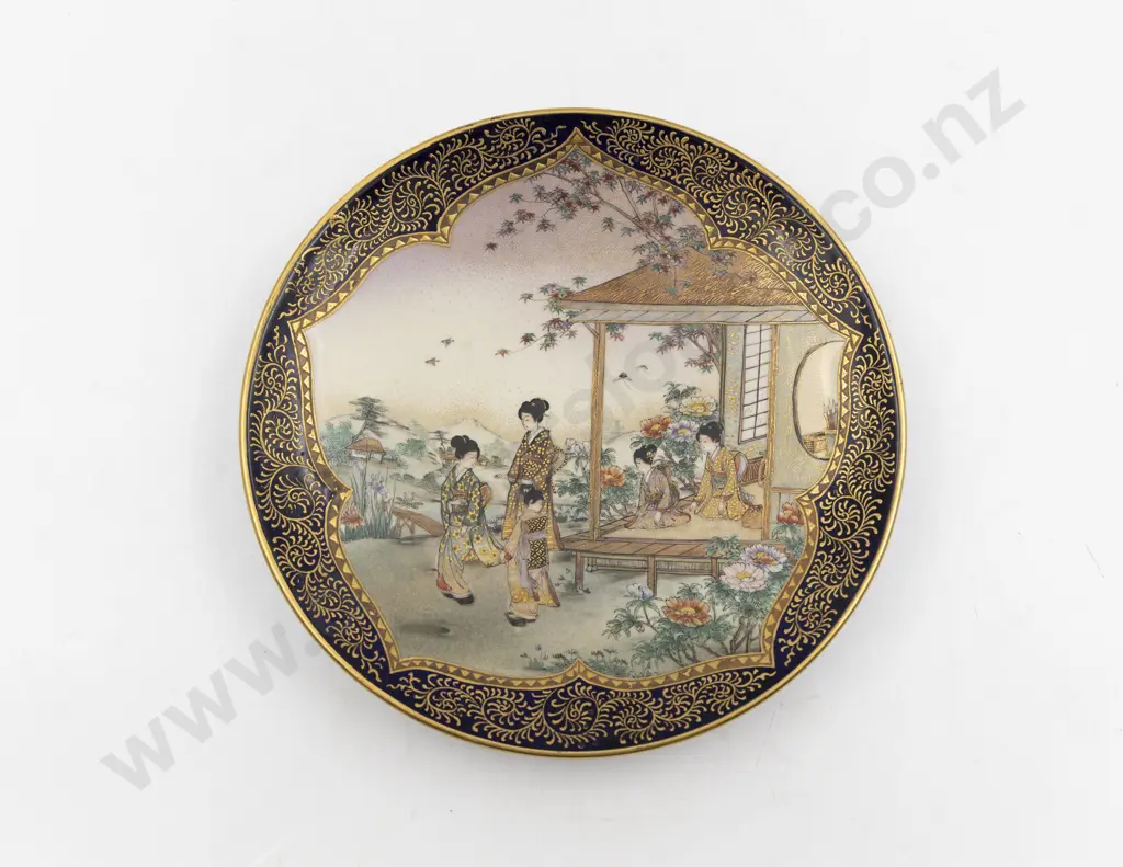 A Finely Painted Japanese Meiji Period Plate by Ryun Fuzan Image 1++
