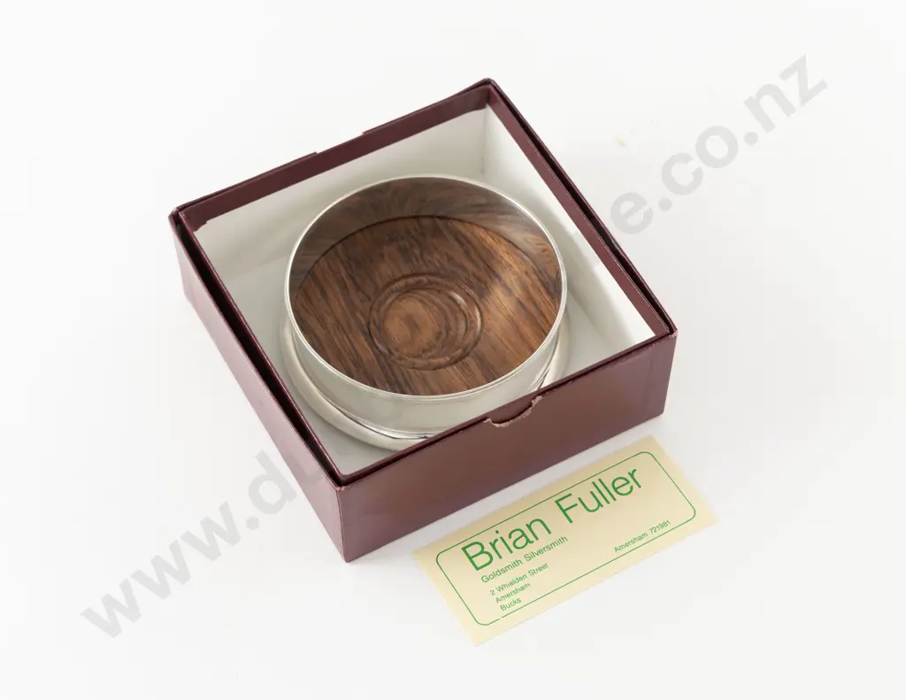 Boxed QEII S/S Wine Coaster Image 1++