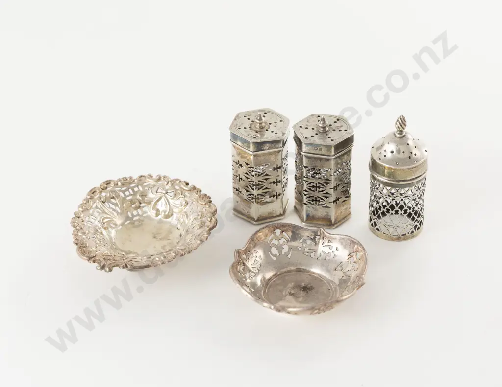 2 S/S Bon Bon Dishes & 3 Pepperettes Image 1++