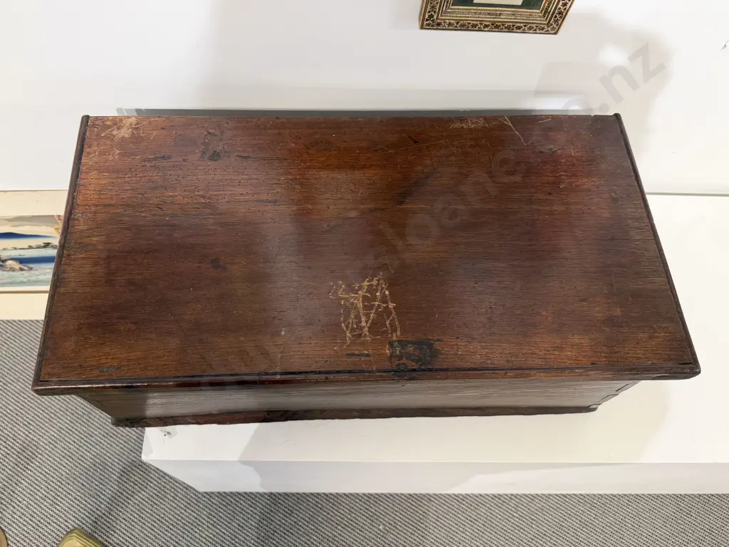 George III Elm Trunk Image 1++