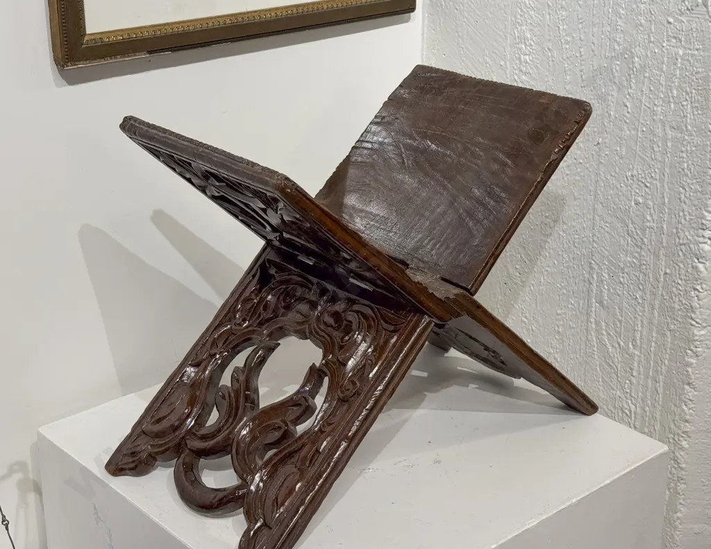 Victorian Oak X-Form Folding Book Stand Image 1++