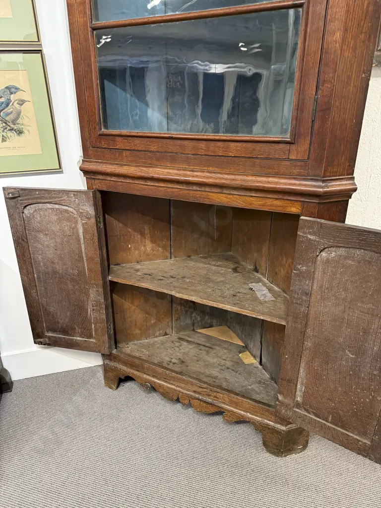 George III Oak & Mahogany Floor Standing Corner Cupboard Image 1++