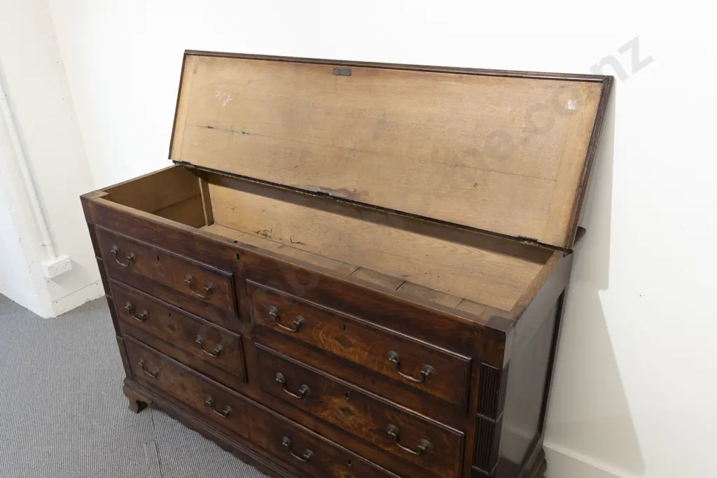 George III Oak Mule Chest Image 1++