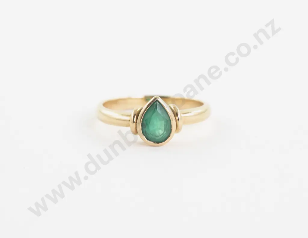 18ct Single Emerald Ring Image 1++