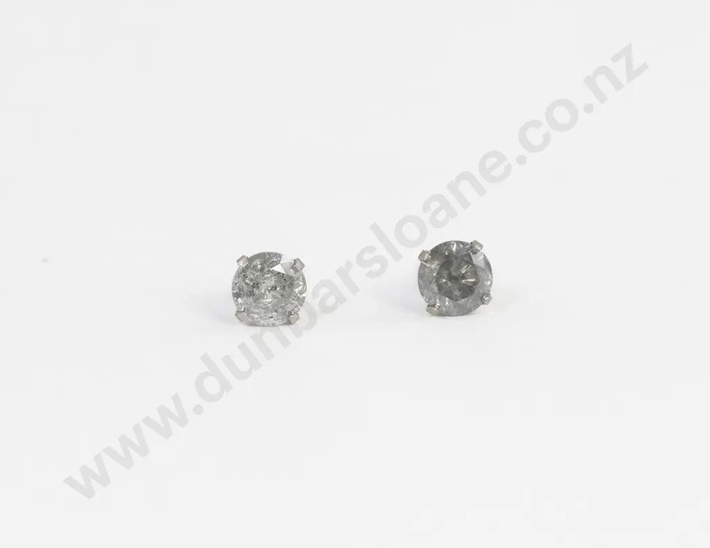 Pair 14ct White Gold Diamond Stud Earrings Image 1++