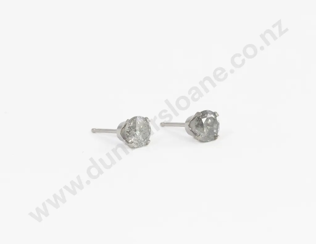 Pair 14ct White Gold Diamond Stud Earrings Image 1++