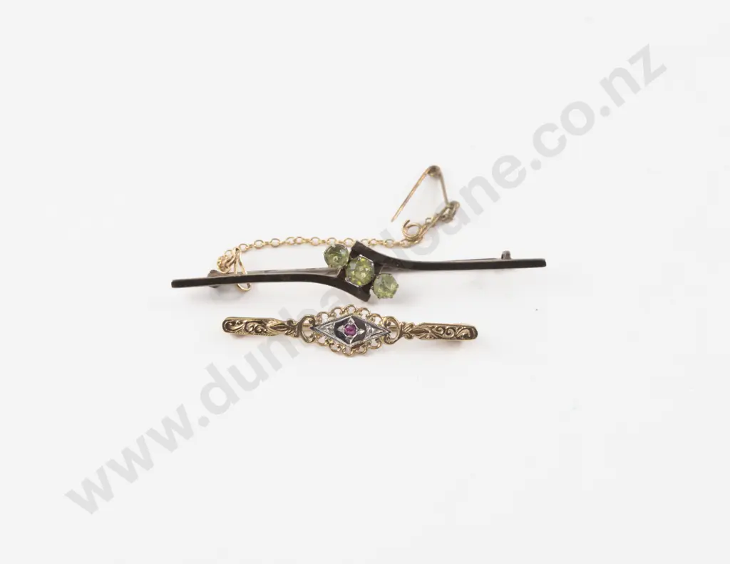 Two Victorian 9ct Bar Brooches Image 1++