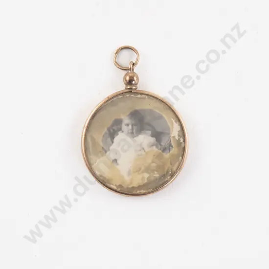 Victorian 9ct Framed Double Sided Photo Locket
