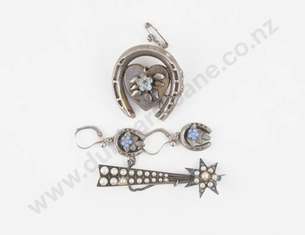 Victorian 9ct Shooting Star Brooch Image 1++