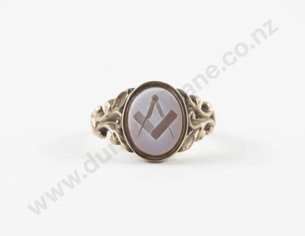 9ct Carnelian Signet Ring Image 1++