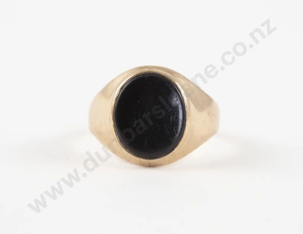 9ct Gents Onyx Panel Signet Ring Image 1++