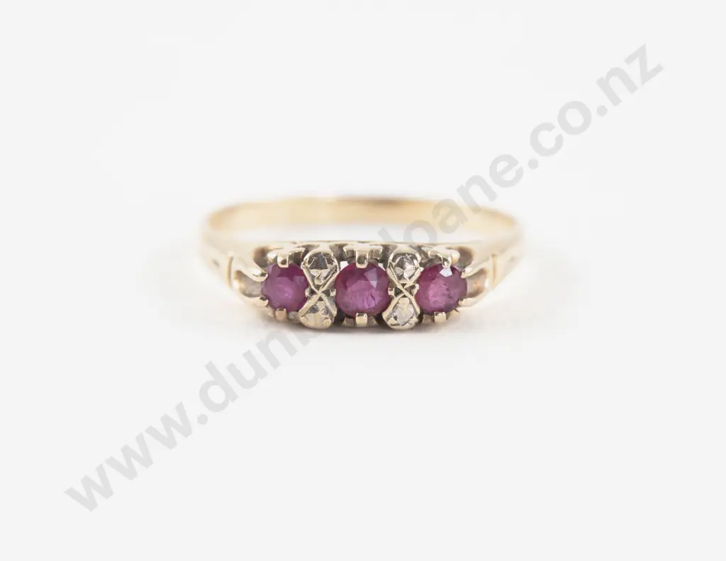 9ct Three Stone Garnet Bridge Ring Image 1++