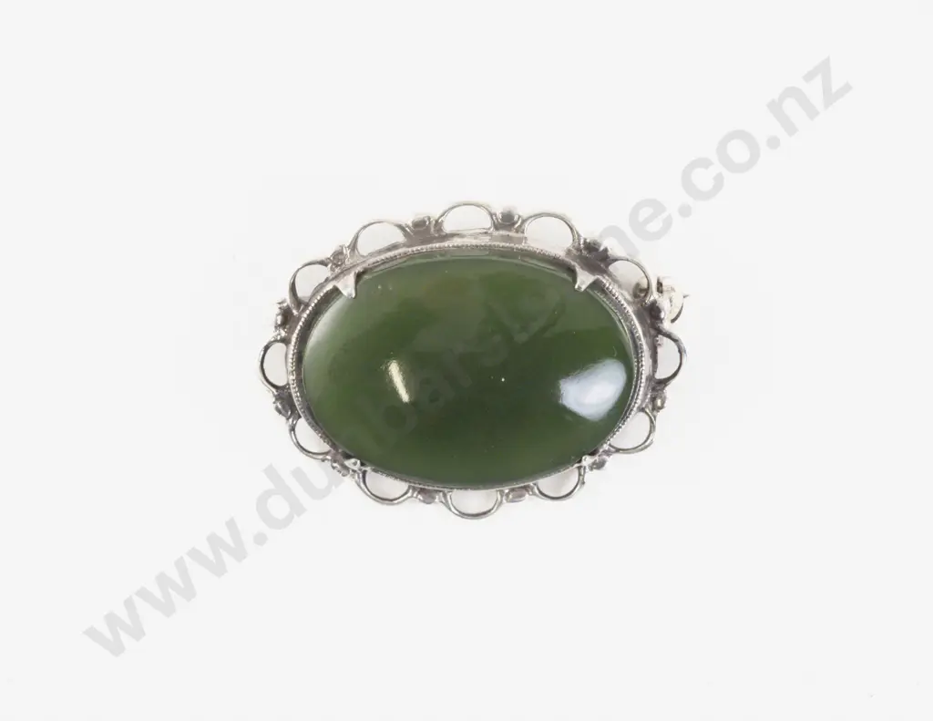 9ct White Gold Framed Oval Greenstone Panel Brooch Image 1++
