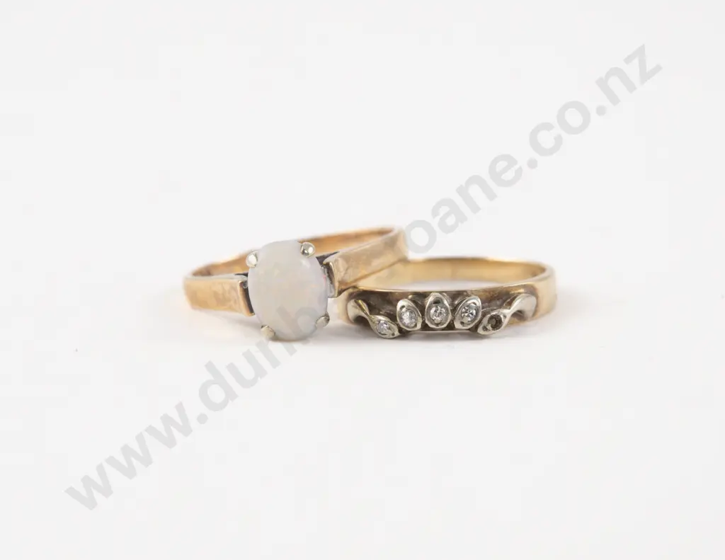 9ct Single Milk Opal Ring Image 1++