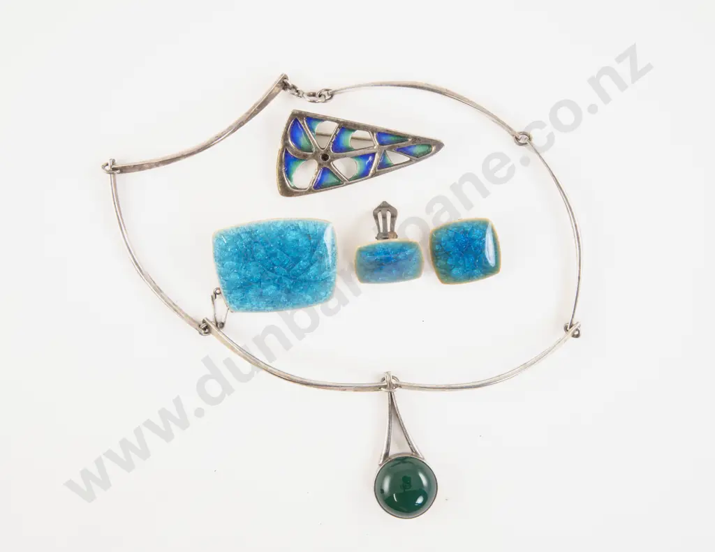 Niels Erik of Denmark S/S Nephrite Necklace Image 1++